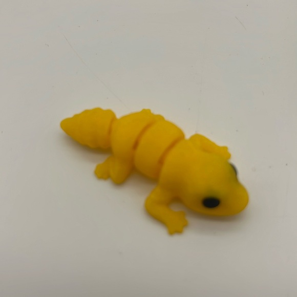 3D printed 4 Pack geckochameleon, narwhal, frog Fidget Toy Fun Collectib… - Picture 2 of 5